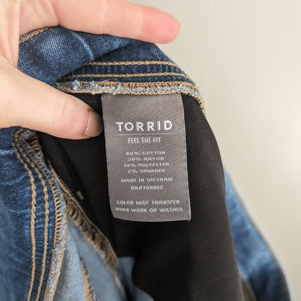 Torrid Skinny Lean Jeans - Picture 9 of 9